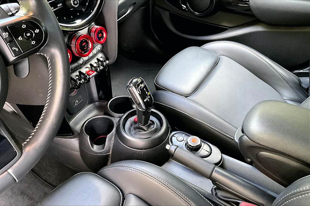 Thumbnail: 2022 MINI Cooper - 16