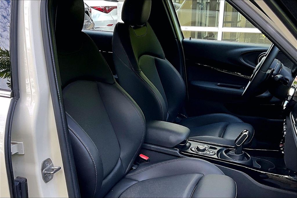 Thumbnail: 2023 MINI Cooper Clubman - 12