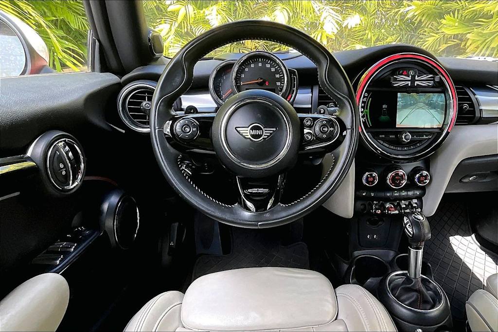 Thumbnail: 2019 MINI Cooper - 13