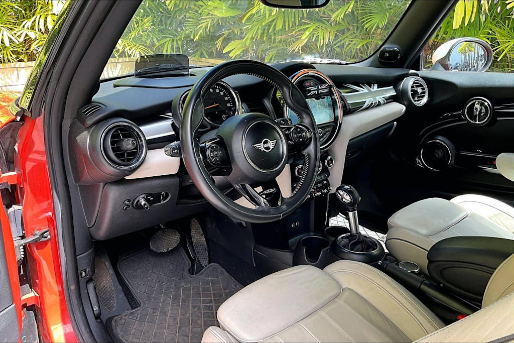Thumbnail: 2019 MINI Cooper - 2