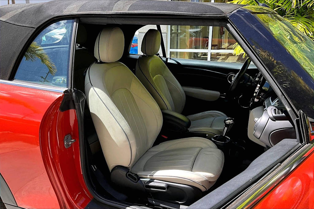 Thumbnail: 2019 MINI Cooper - 12