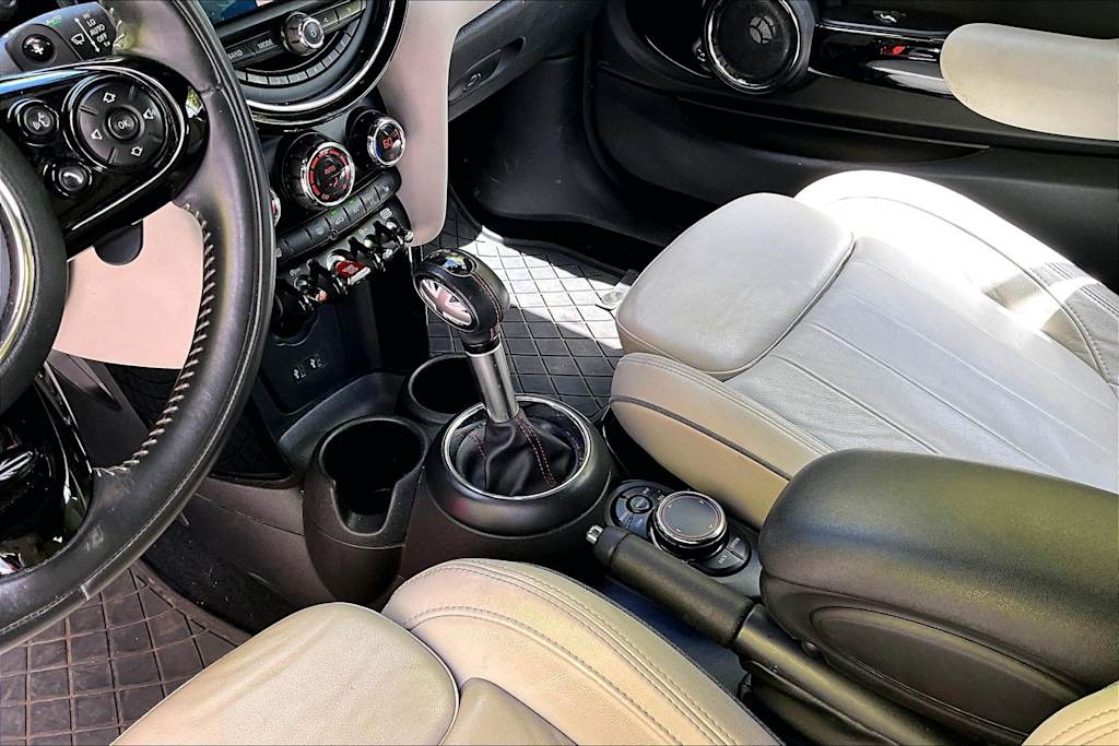 Thumbnail: 2019 MINI Cooper - 19