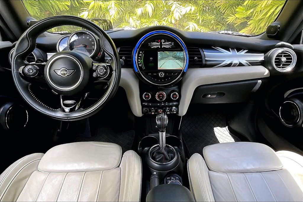 Thumbnail: 2019 MINI Cooper - 10