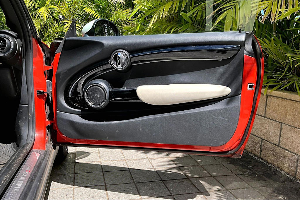 Thumbnail: 2019 MINI Cooper - 27