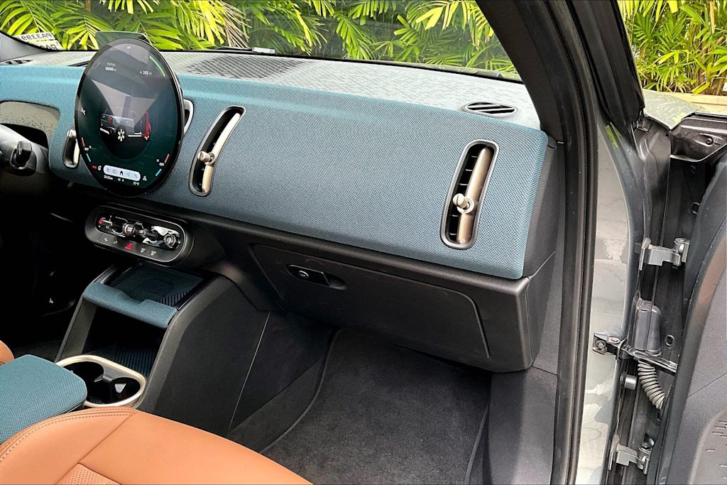 Thumbnail: 2025 MINI Cooper Countryman - 22