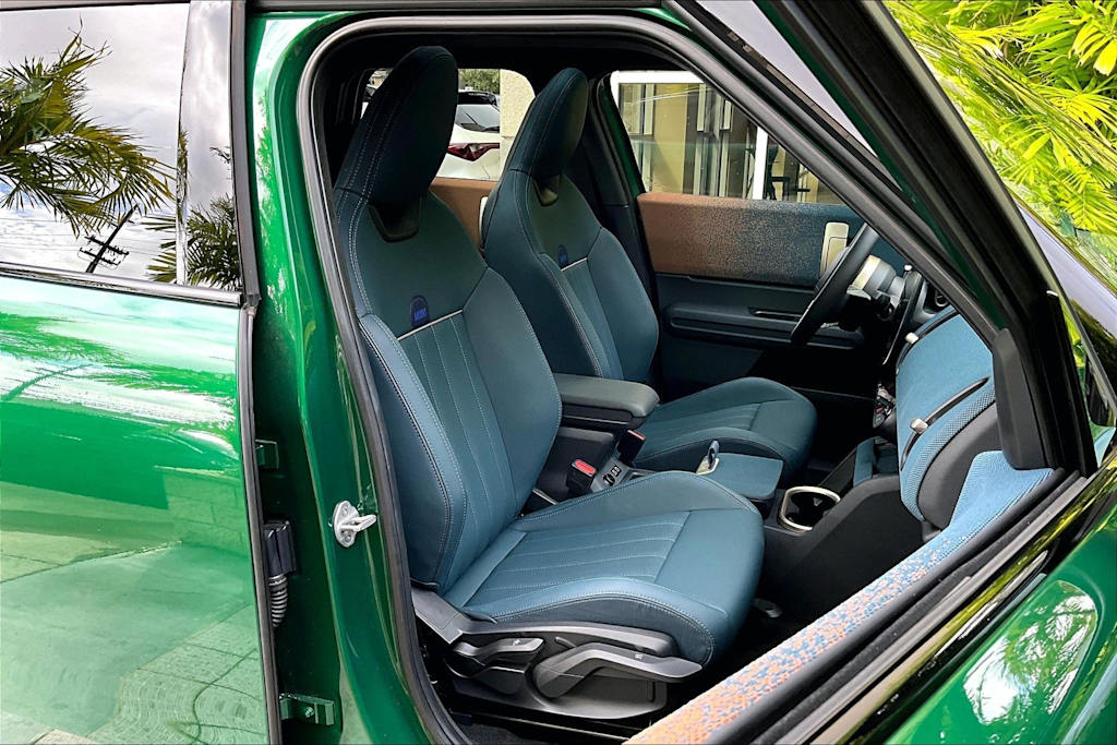 Thumbnail: 2025 MINI Cooper Countryman - 12