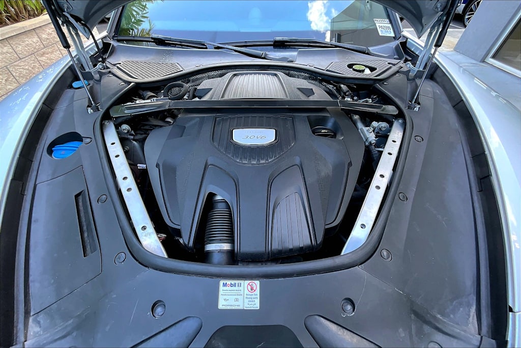 Thumbnail: 2018 Porsche Panamera - 20