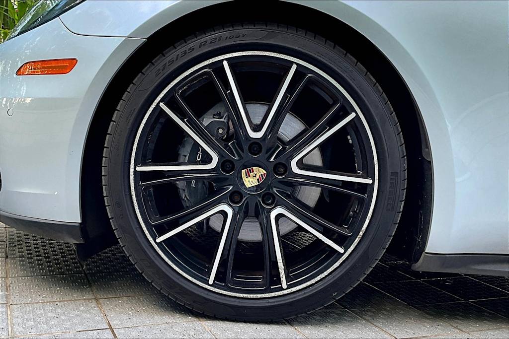 Thumbnail: 2018 Porsche Panamera - 8