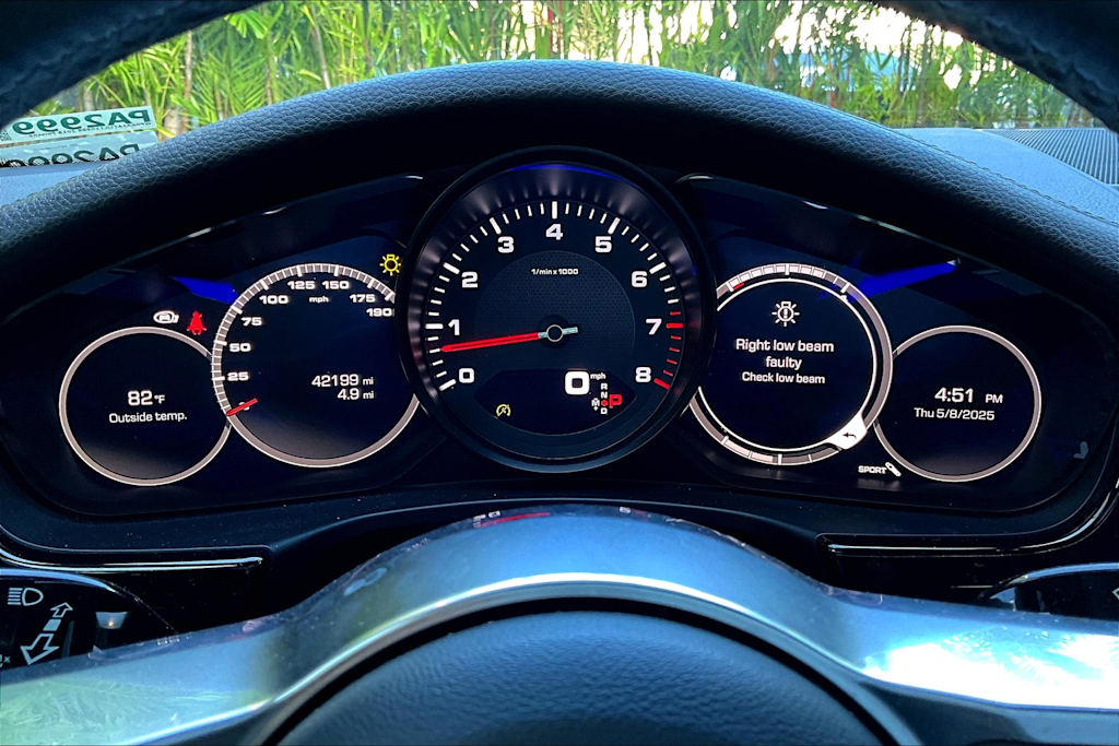 Thumbnail: 2018 Porsche Panamera - 21