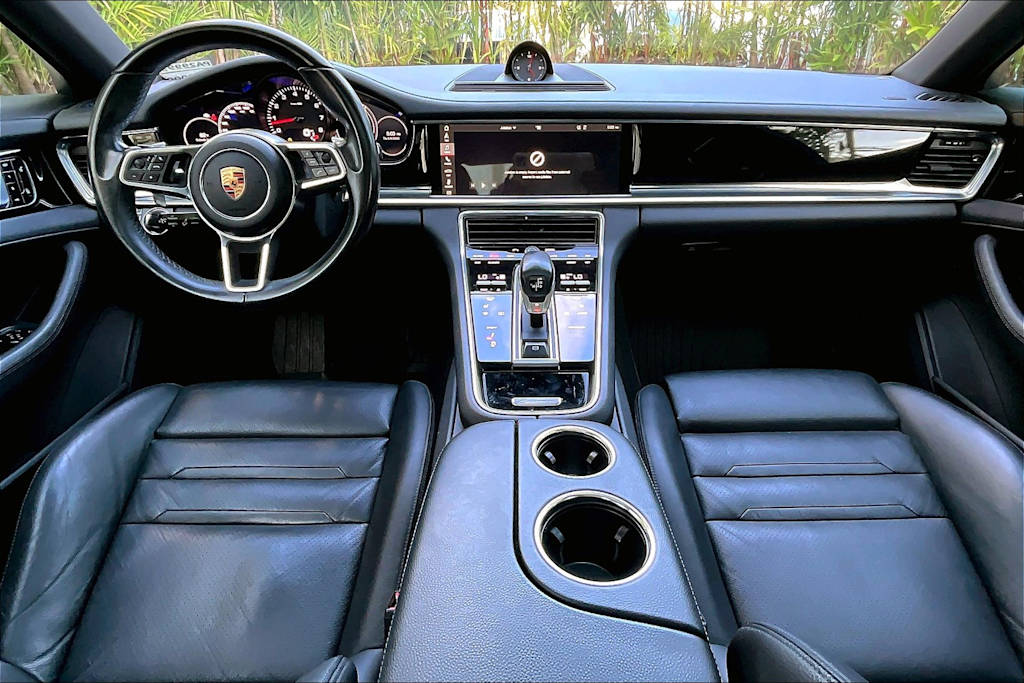 Thumbnail: 2018 Porsche Panamera - 9