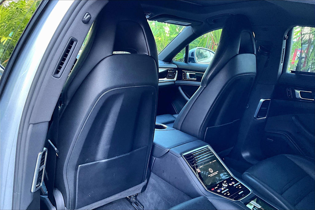 Thumbnail: 2018 Porsche Panamera - 12