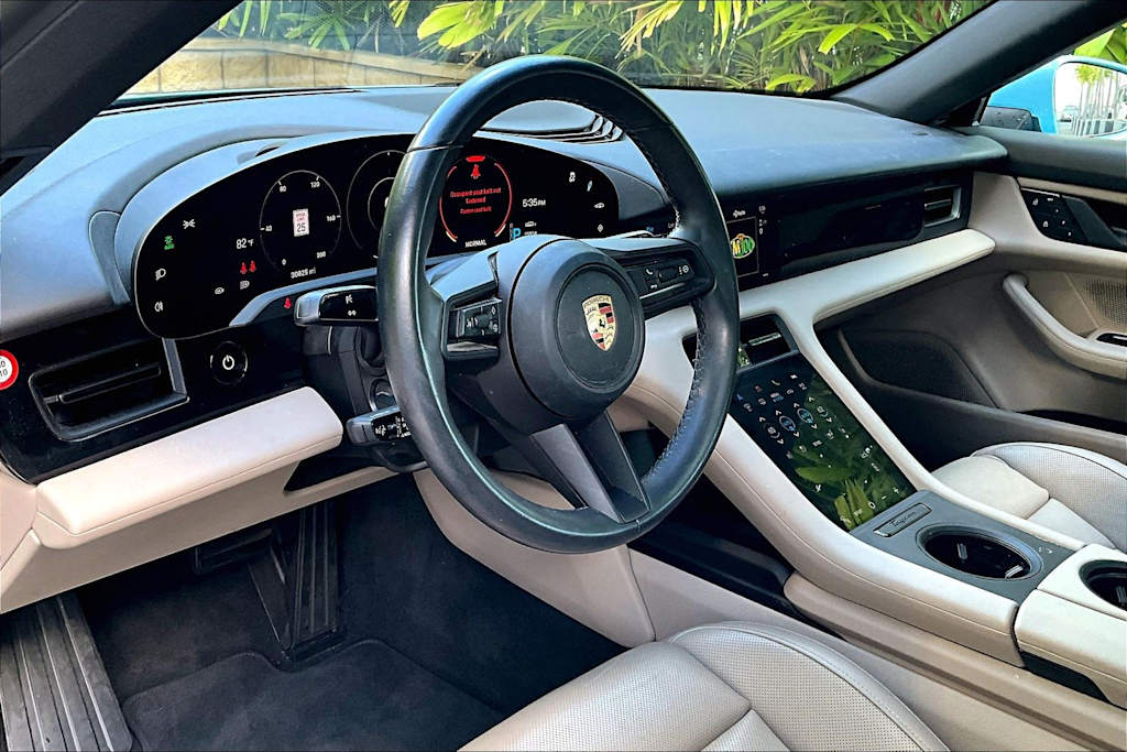 Thumbnail: 2023 Porsche Taycan - 2