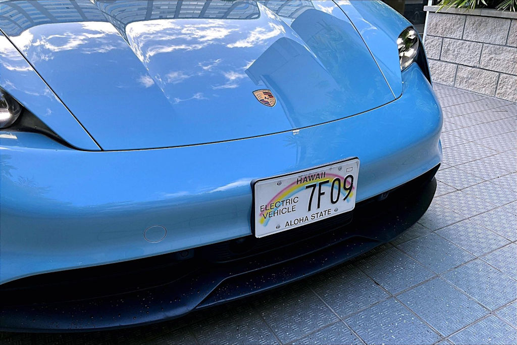 Thumbnail: 2023 Porsche Taycan - 33