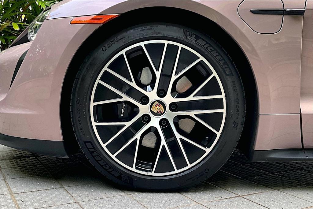 Thumbnail: 2024 Porsche Taycan - 7