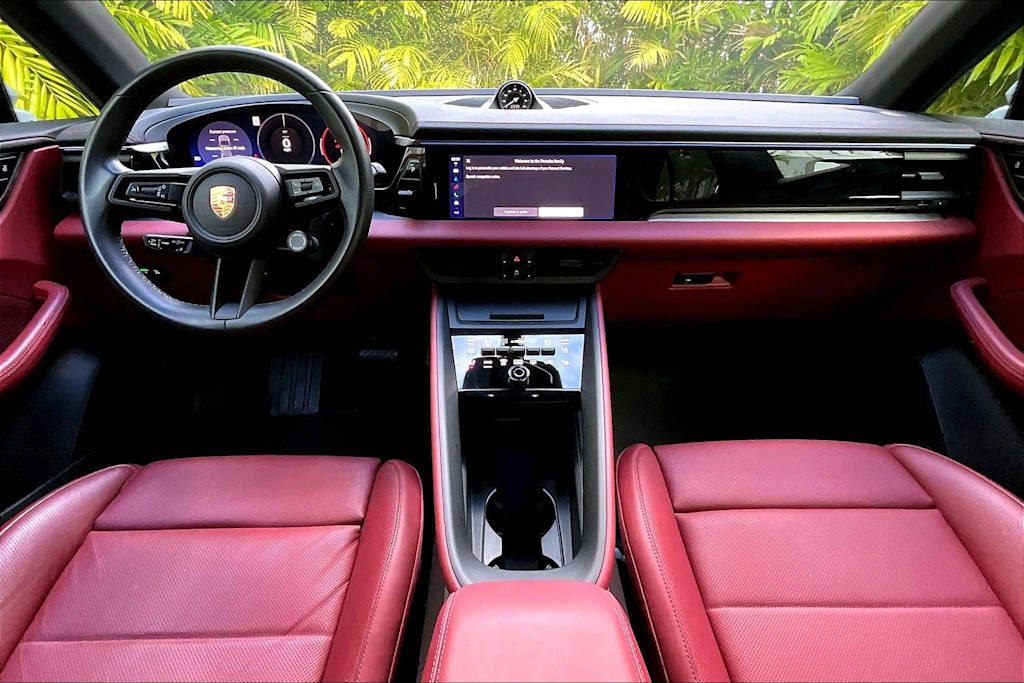 Thumbnail: 2024 Porsche Macan - 9