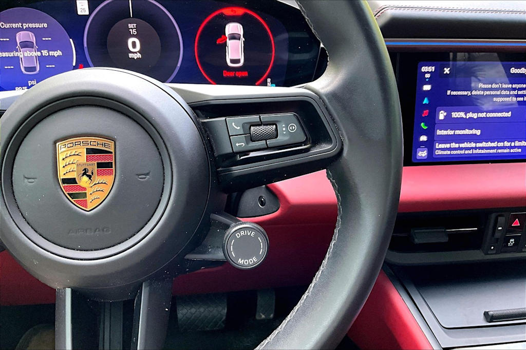 Thumbnail: 2024 Porsche Macan - 26