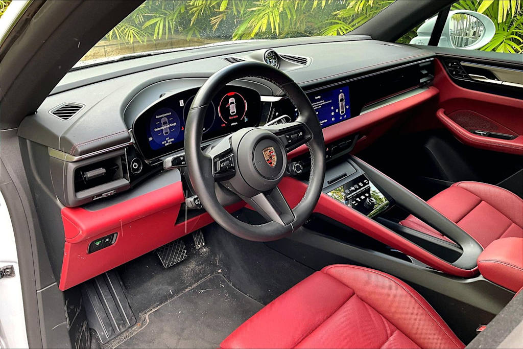 Thumbnail: 2024 Porsche Macan - 2