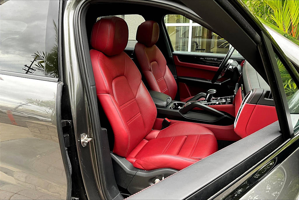 Thumbnail: 2021 Porsche Cayenne - 12