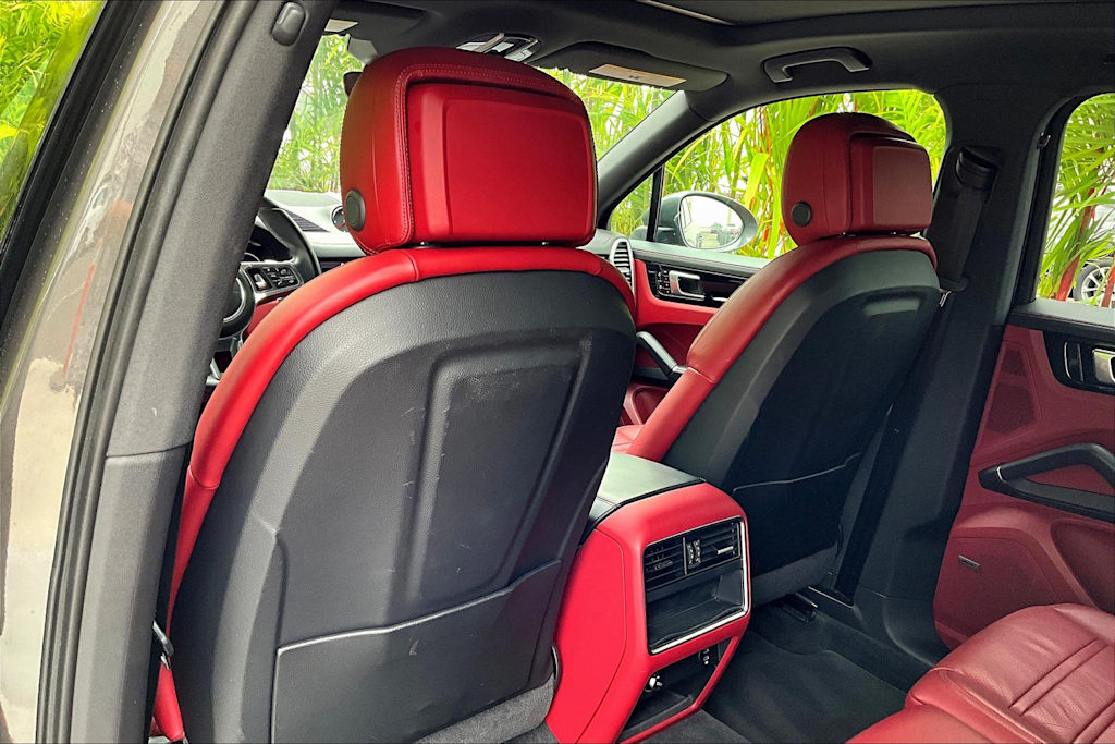 Thumbnail: 2021 Porsche Cayenne - 13
