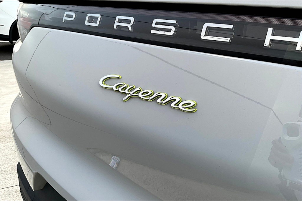 2022 Porsche Cayenne Platinum Edition 7