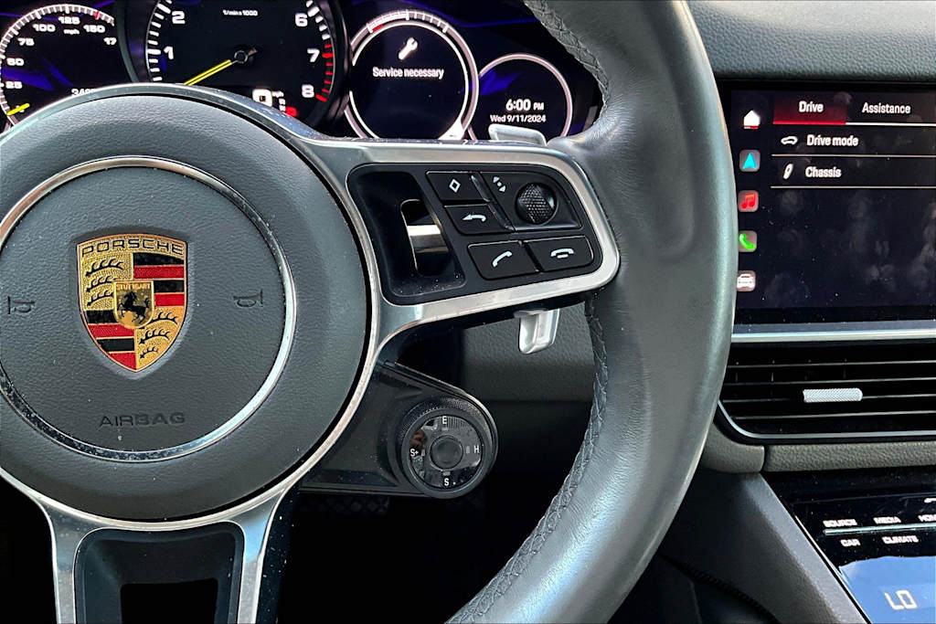 2022 Porsche Cayenne Platinum Edition 26