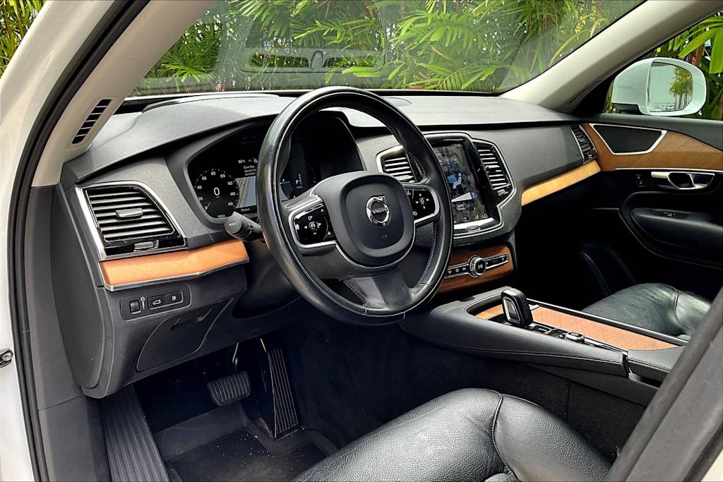 Thumbnail: 2021 Volvo XC90 - 2