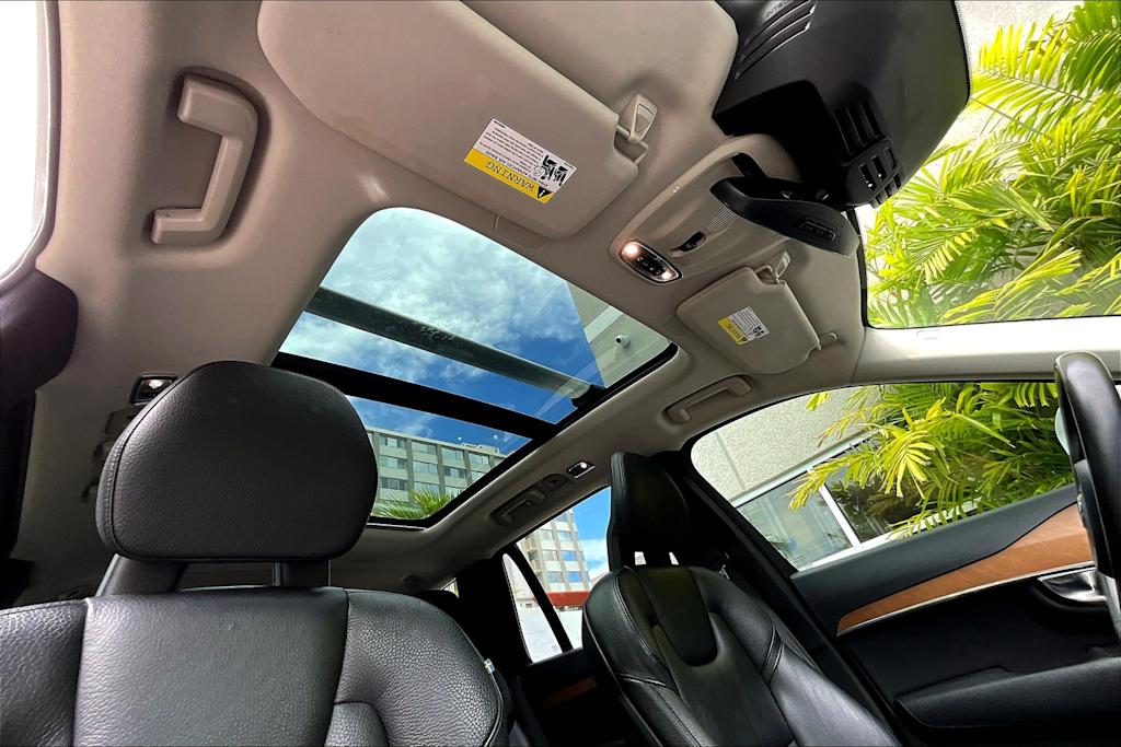 Thumbnail: 2021 Volvo XC90 - 30