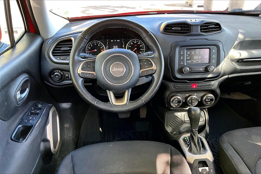 Thumbnail: 2015 Jeep Renegade - 14