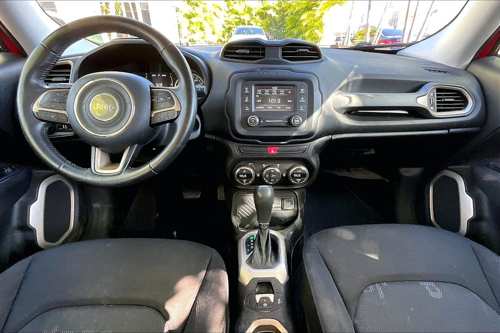 Thumbnail: 2015 Jeep Renegade - 10