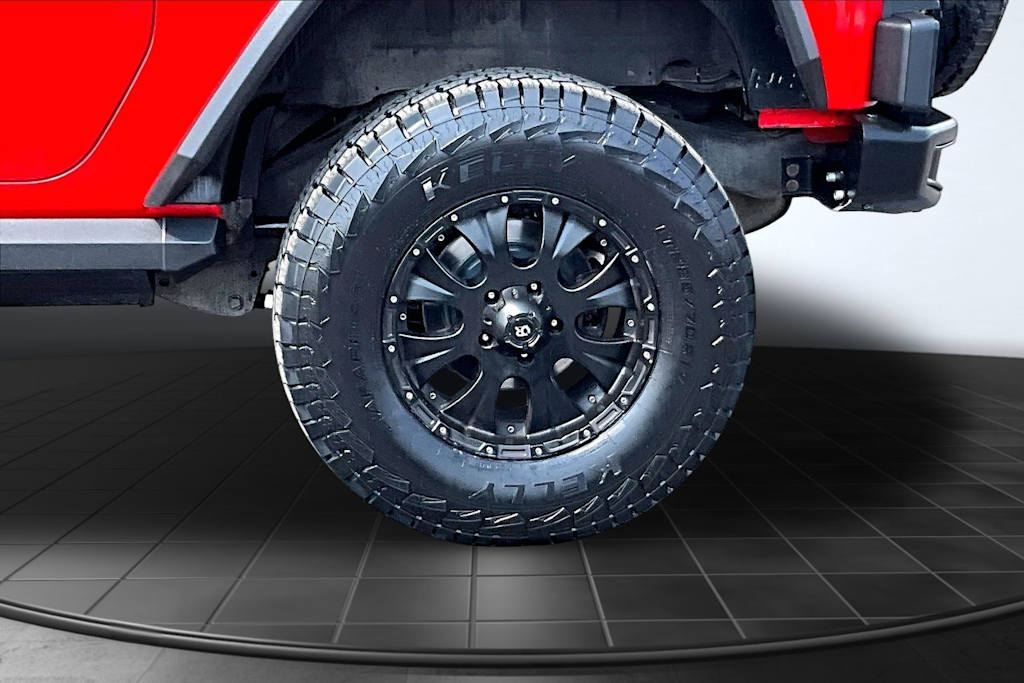 Thumbnail: 2015 Jeep Wrangler - 34