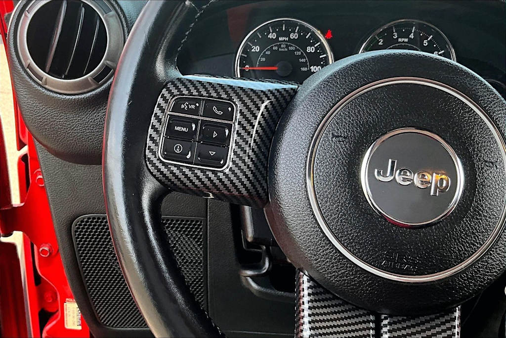 Thumbnail: 2015 Jeep Wrangler - 24