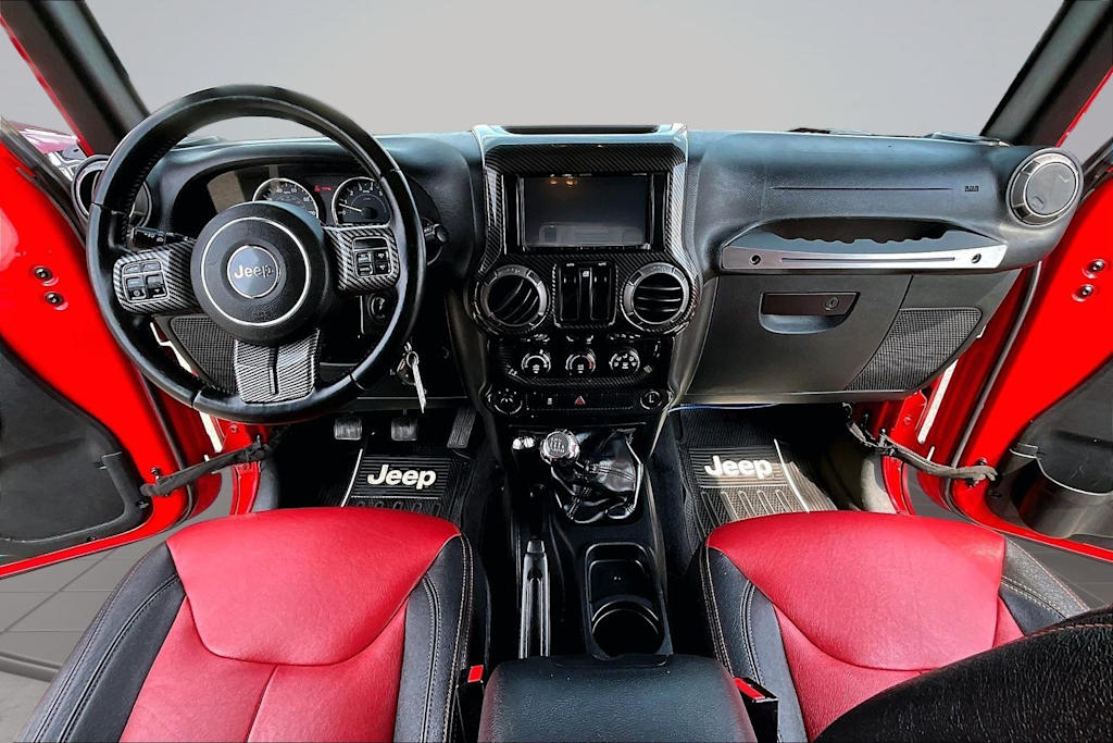 Thumbnail: 2015 Jeep Wrangler - 9