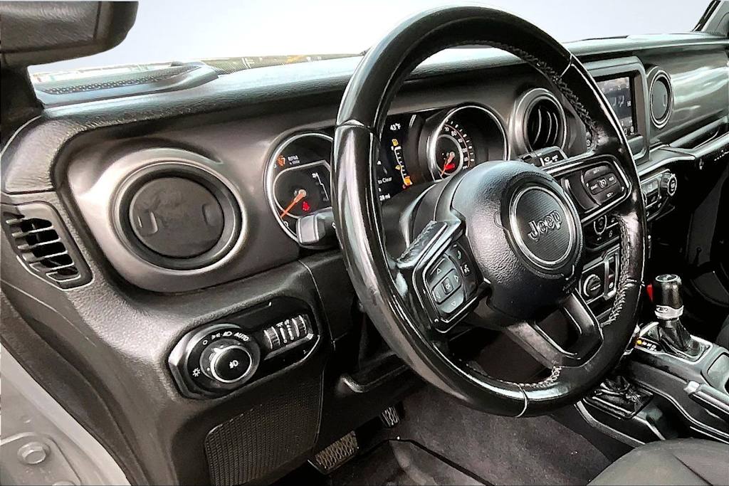 Thumbnail: 2021 Jeep Wrangler - 14