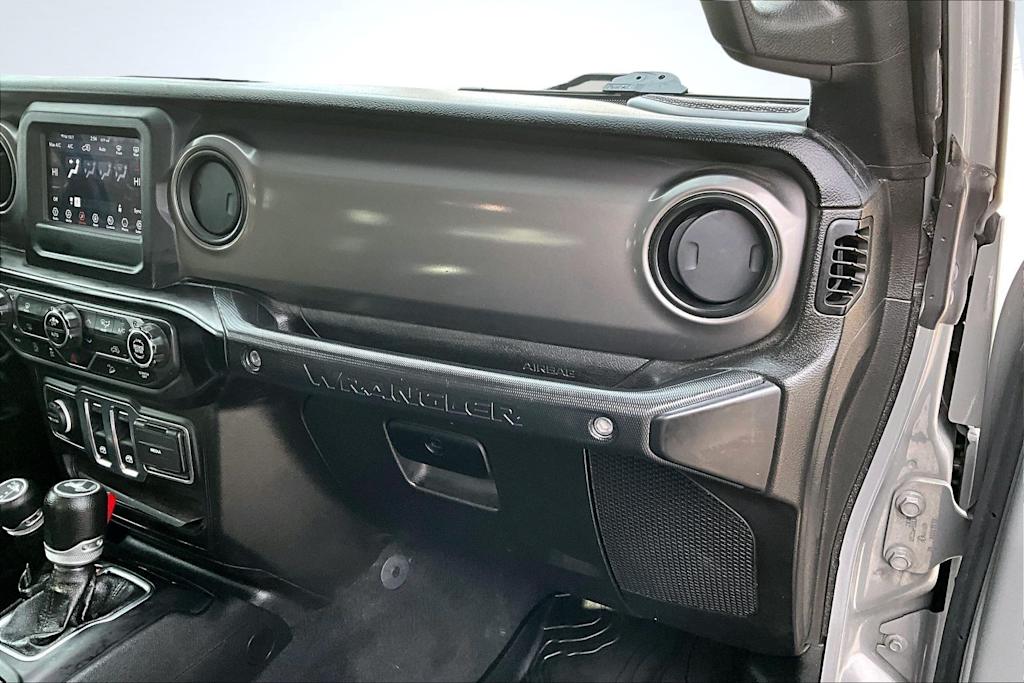 Thumbnail: 2021 Jeep Wrangler - 24