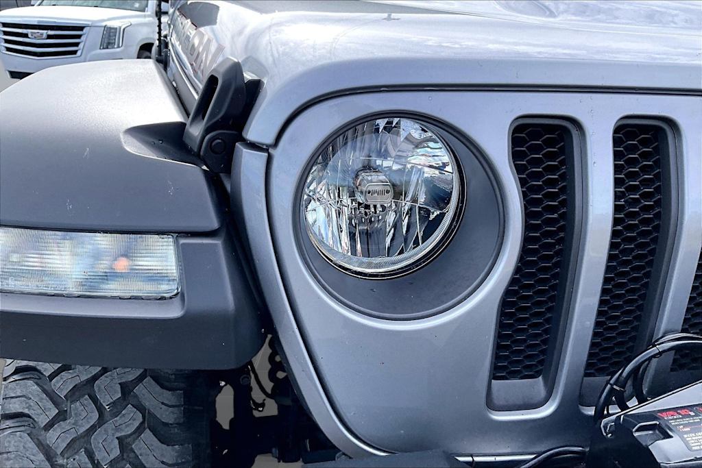 Thumbnail: 2020 Jeep Wrangler - 29