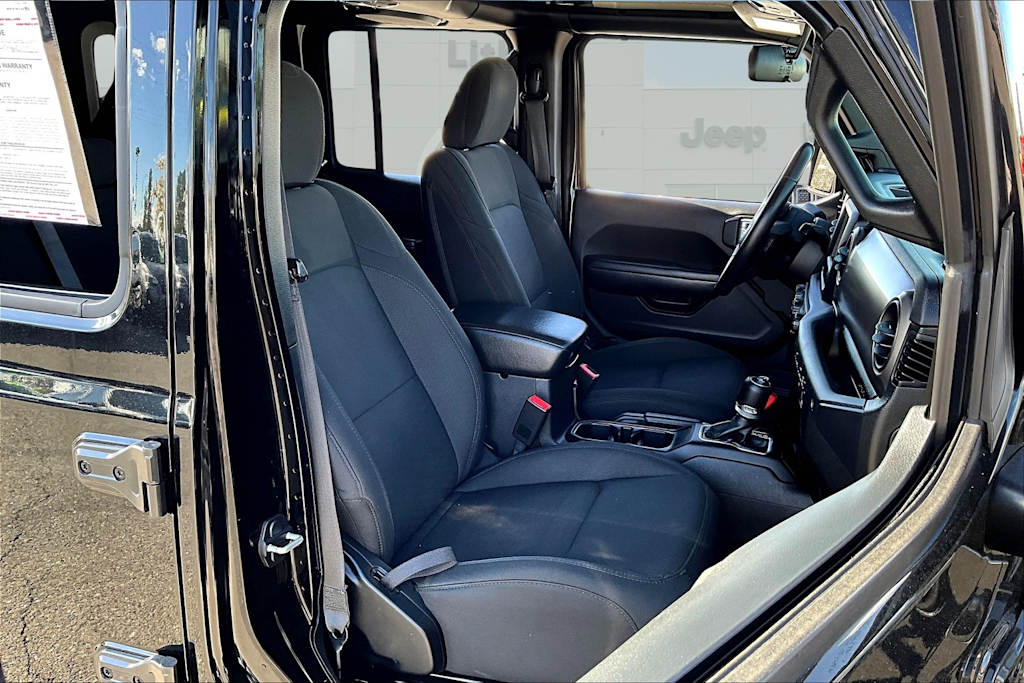 2018 Jeep Wrangler Unlimited Sport 9