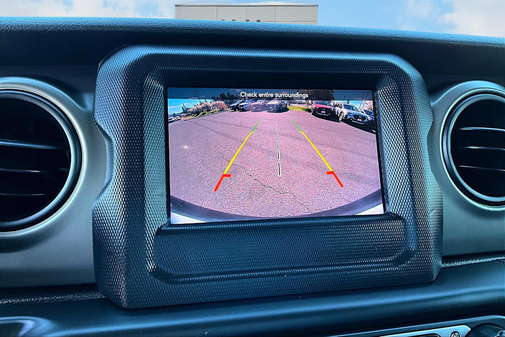 2018 Jeep Wrangler Unlimited Sport 27