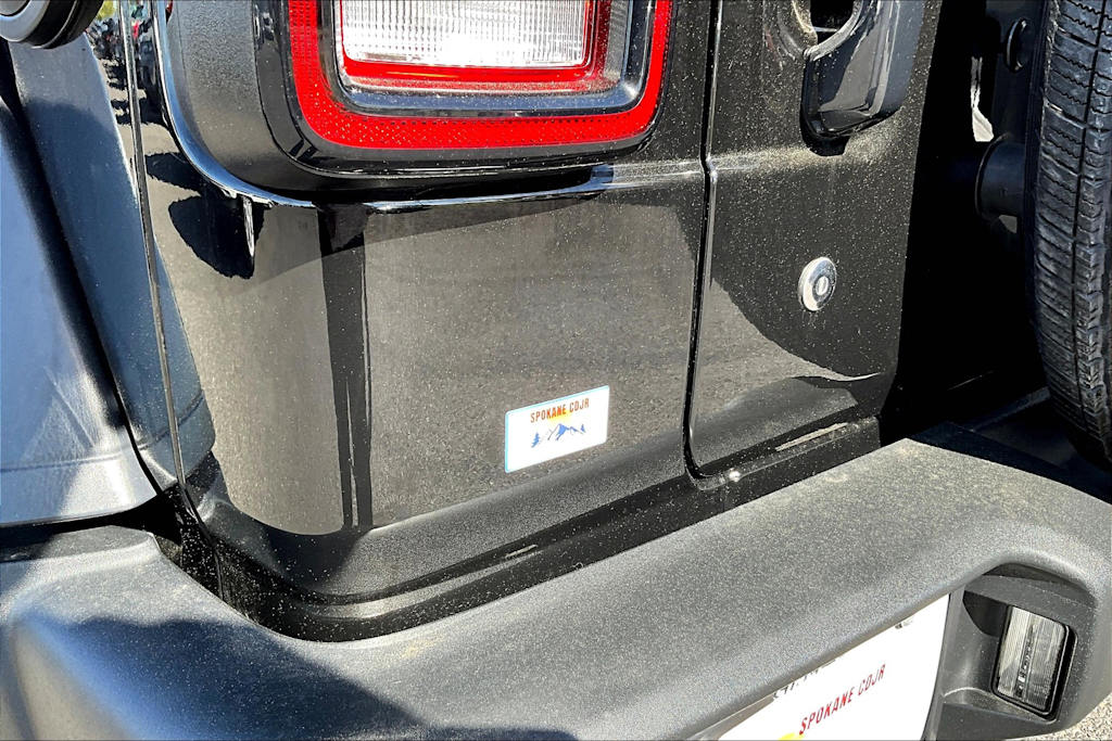 2018 Jeep Wrangler Unlimited Sport 11