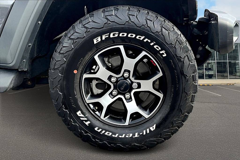 Thumbnail: 2020 Jeep Wrangler - 32