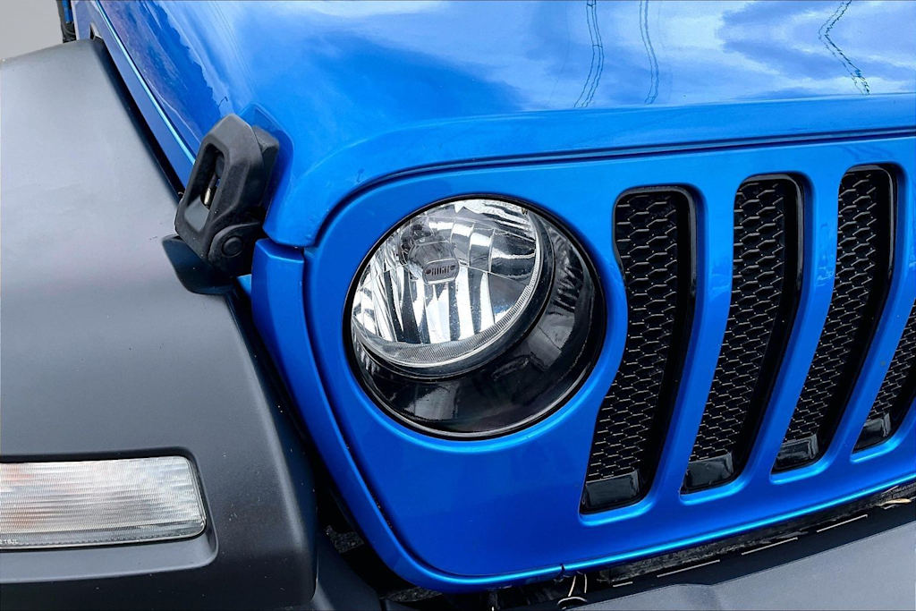 Thumbnail: 2023 Jeep Wrangler - 31