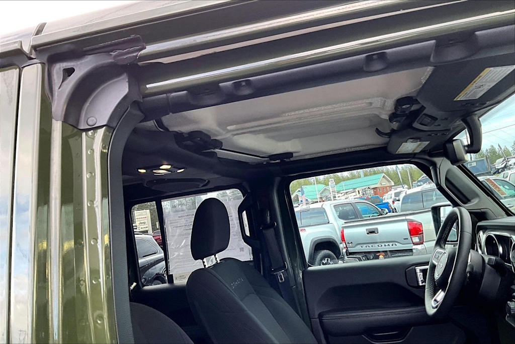 Thumbnail: 2023 Jeep Wrangler - 30