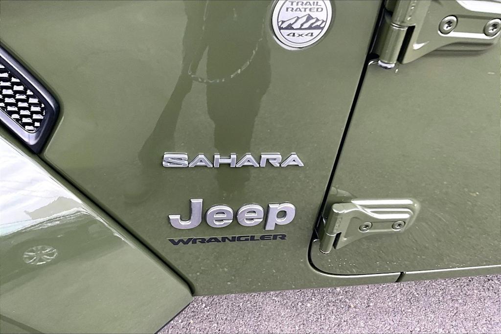 Thumbnail: 2023 Jeep Wrangler - 17