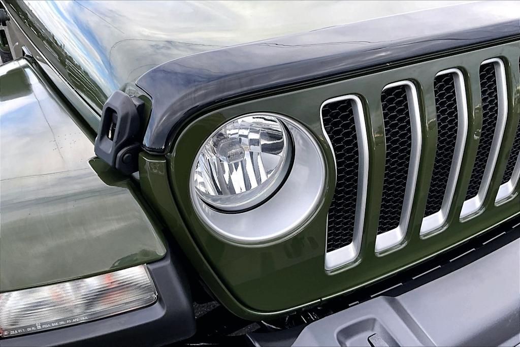 Thumbnail: 2023 Jeep Wrangler - 31