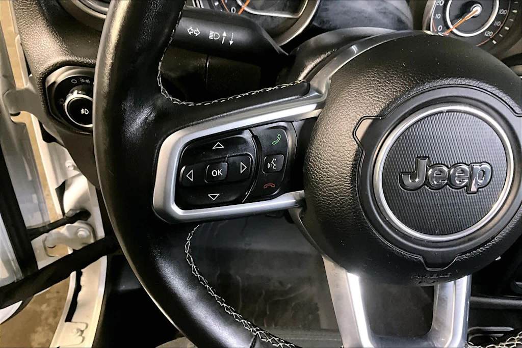 Thumbnail: 2019 Jeep Wrangler - 25