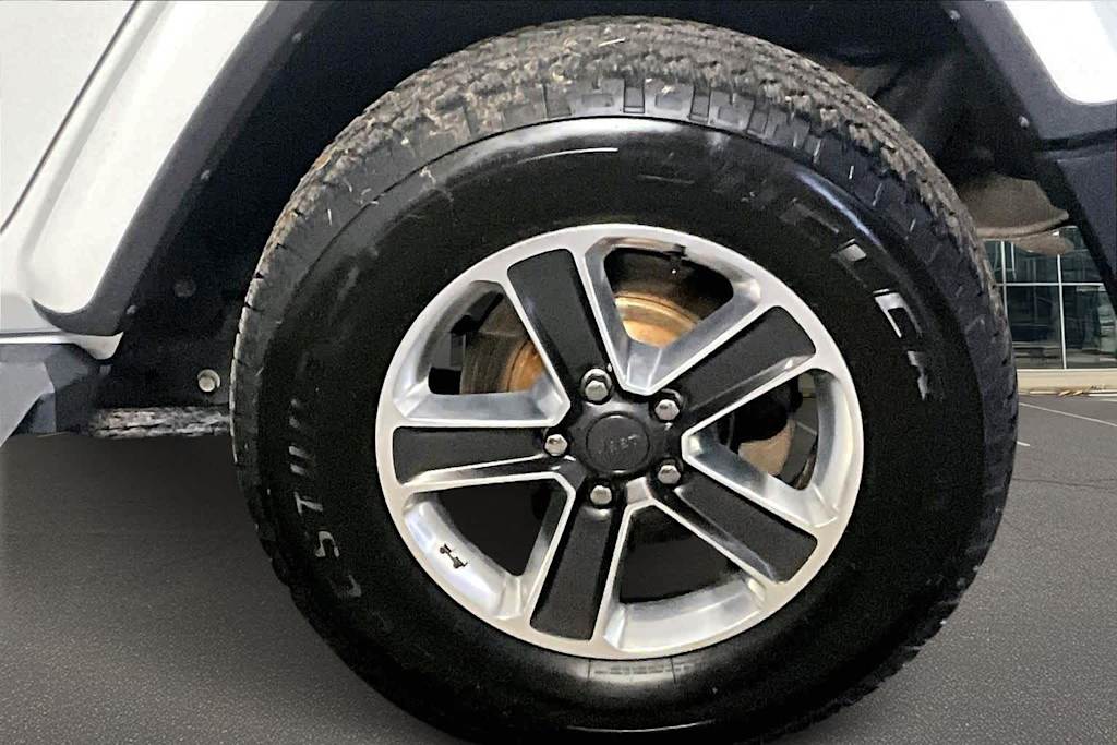 Thumbnail: 2019 Jeep Wrangler - 36