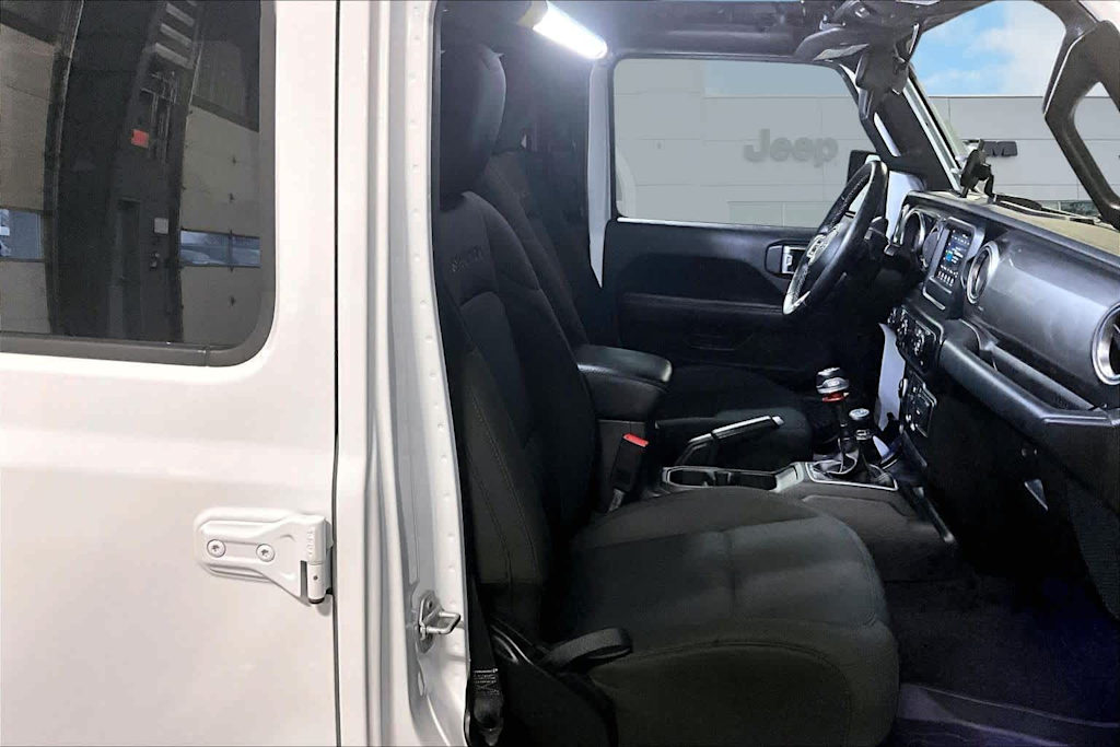 Thumbnail: 2019 Jeep Wrangler - 11