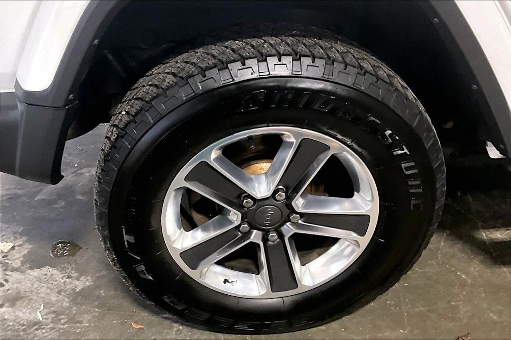 Thumbnail: 2019 Jeep Wrangler - 35