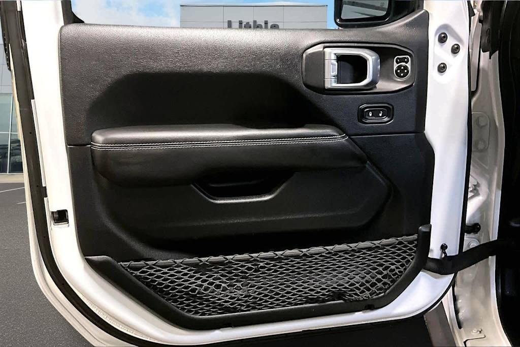 Thumbnail: 2019 Jeep Wrangler - 28