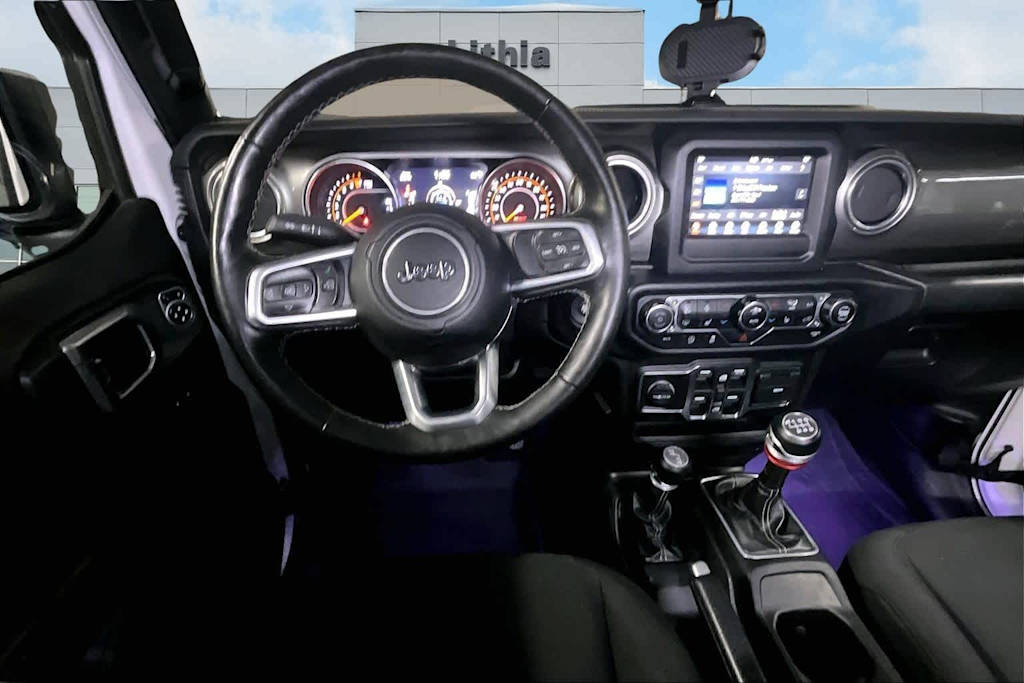 Thumbnail: 2019 Jeep Wrangler - 13