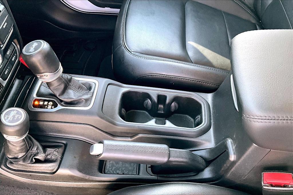 Thumbnail: 2023 Jeep Wrangler - 14